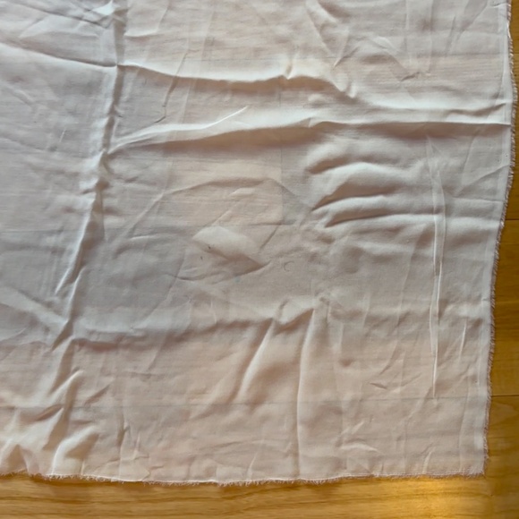 Ivory / Off White Silk Georgette from Amanda Wakeley (4'3"x6'8") by the yard - Picture 8 of 10